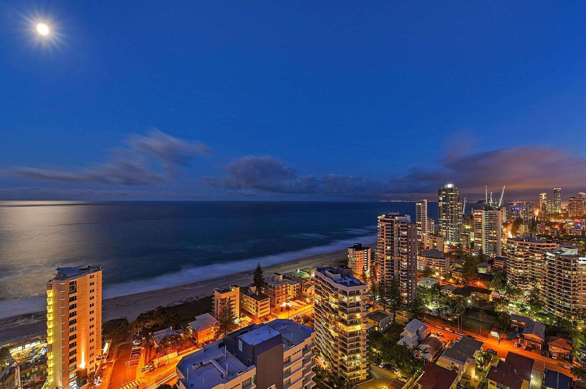 Artique Surfers Paradise - Official Exterior photo